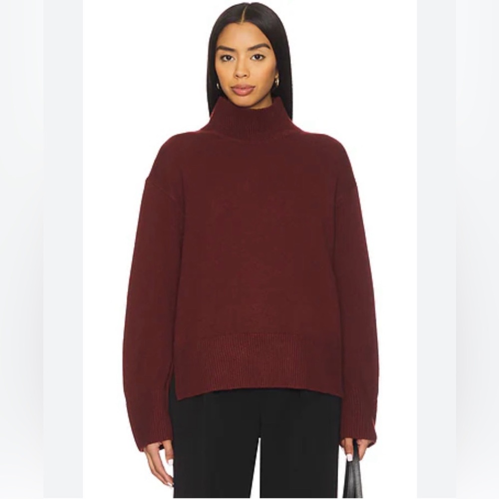 Vince Turtle Neck Side Slit Cashmere Blend Sweater in Bordeaux size S